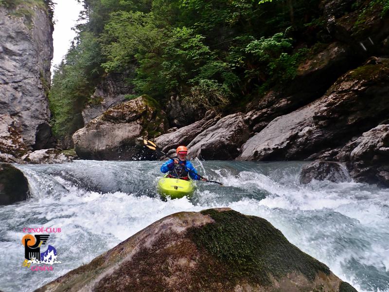 Canoë Club de Genève : kayak et eaux-vives sont notre plaisir ! 1er Août 2021 Sarine custom text