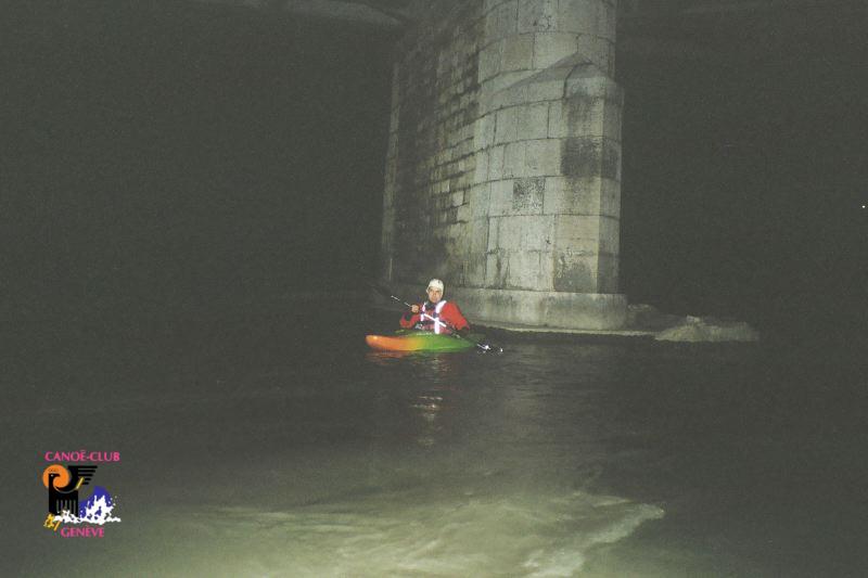 Canoë Club de Genève : kayak et eaux-vives sont notre plaisir ! Rhône by night 2002 030_jean_jacques custom text